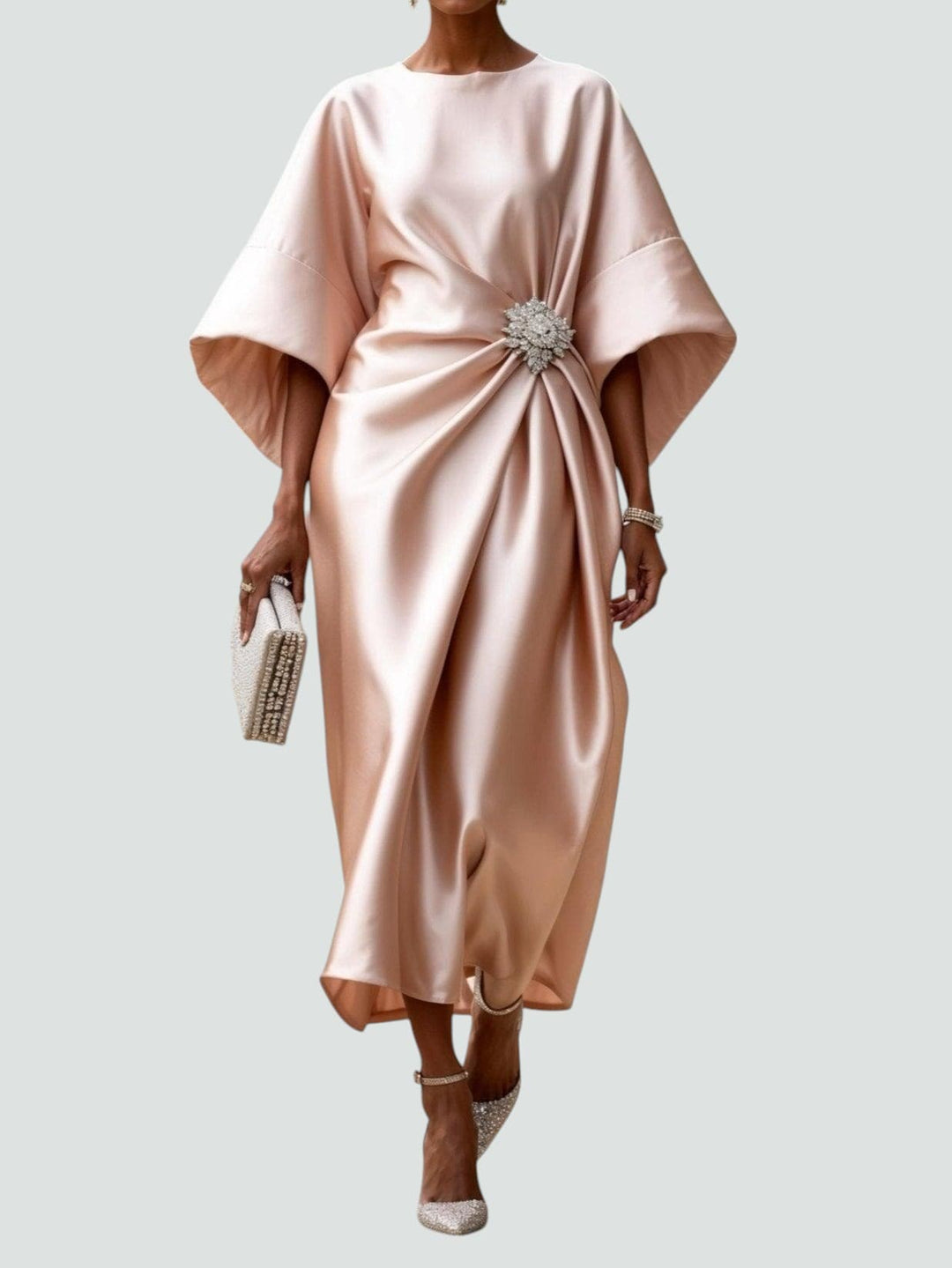 Riley | Dames Elegante Gedrapeerde Broche Maxi Jurk
