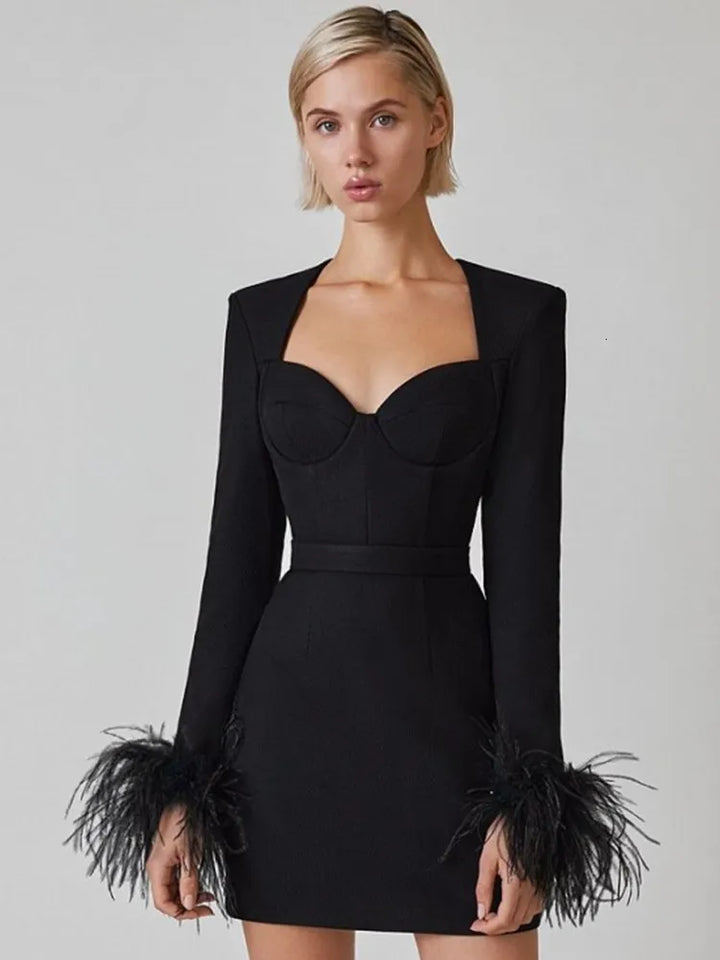 Sofia | Elegante Minikleid met Veerdetails